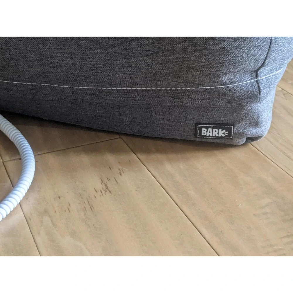 BARKBOX Heated Dog Bed New Without Tags